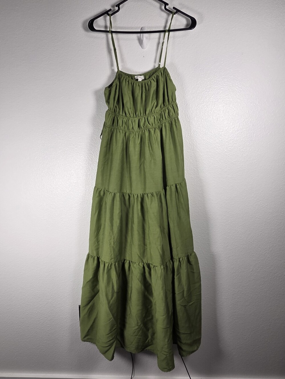 Blu Pepper Women's Size LargeOlive Green Tiered Maxi Dress with Spaghetti Straps